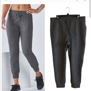 NWT Fabletics quilted Hamilton cuff sweatpants XL